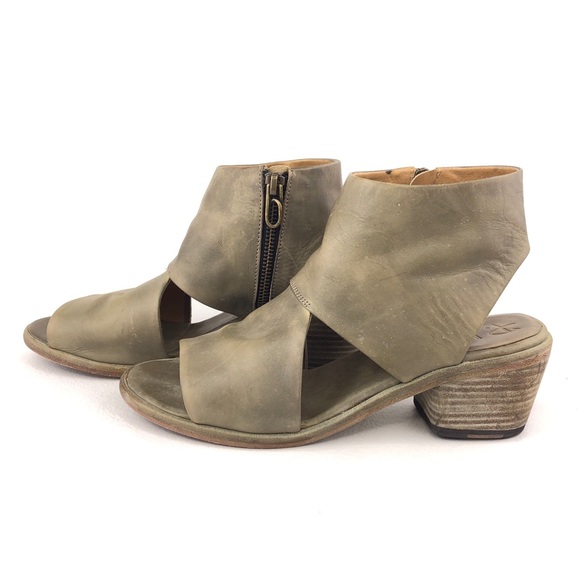 P. Monjo Olive Leather Cutout Zip Ankle Sandals EUR 38 - Picture 2 of 12